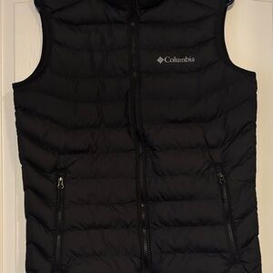 Columbia Black Puffer Vest